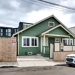 Convenient Los Angeles Retreat About 1 Mi To Downtown!