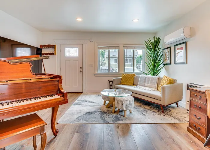 Convenient Los Angeles Retreat About 1 Mi To Downtown!